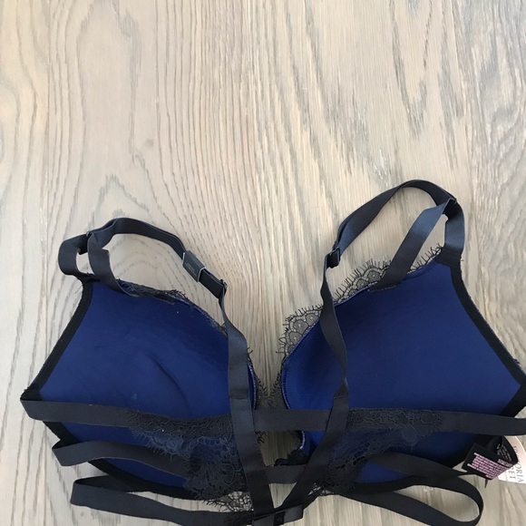 BNWT Victoria’s Secret push-up bra - Picture 3 of 4